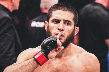 Mengenang Memori Tragis Islam Makhachev Kalah KO, Kini Jadi Juara UFC yang Tak Terkalahkan