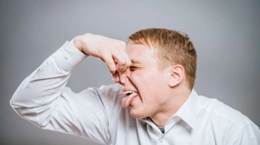 Dua Tahun Mencium Bau Busuk, Bocah Ini Syok Saat Tahu Ada Benda Mengerikan di Hidungnya!