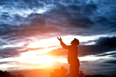 Doa Paling Mustajab: 10 Weton yang Keinginannya Tak Pernah Lama Pasti Terwujud hingga Harta Berlimpah Menurut Primbon Jawa