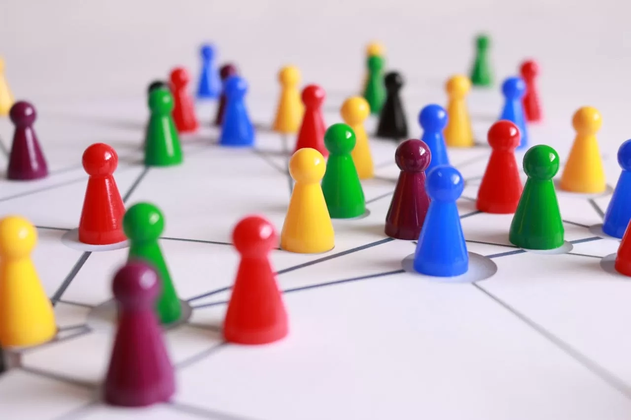 Jadilah Ahli Networking! Cek 9 Kebiasaan Orang yang Pandai Membangun Jaringan Pertemanan