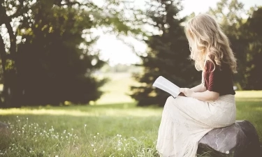 Perempuan yang Terlihat Sempurna dan Memiliki Segalanya, Biasanya Menunjukkan 8 Kekuatan Unik Ini