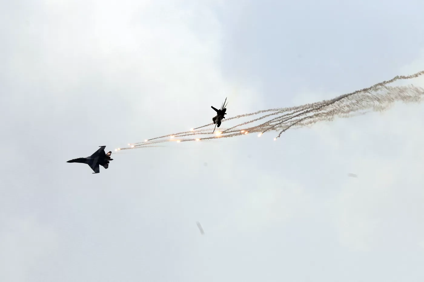 Sukses Tampilkan Aksi Terbaik di Peringatan HUT ke-79 TNI di Monas, Jakarta, Alutsista TNI AU Kembali ke Home Base  