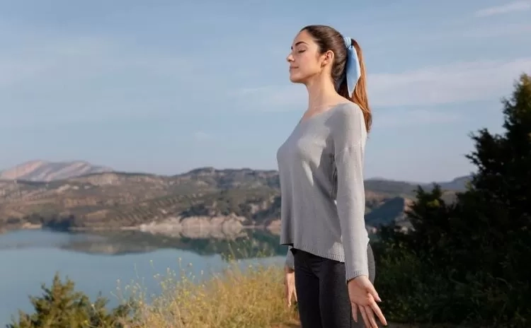 Cara Meredakan Stres dan Cemas: Terapkan 8 Trik Self-Soothing Berikut Agar Anda Kembali Tenang