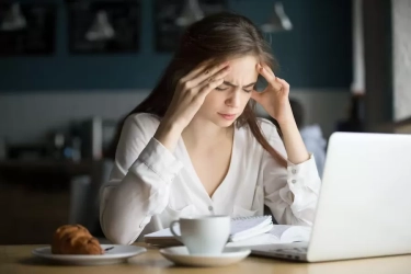 Penyebab Sakit Kepala pada Perempuan, Ternyata Bisa karena Lingkungan