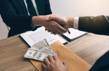 Taklukkan Masalah Finansial: 3 Shio yang Akan Membayar Lunas Semua Utang Keluarganya, Berapa Pun Jumlahnya!