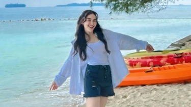 Liburan di Pulau Pribadi, OOTD 'Berani' Ayu Ting Ting Saat di Pantai Curi Perhatian Netizen: Masih Sopan!