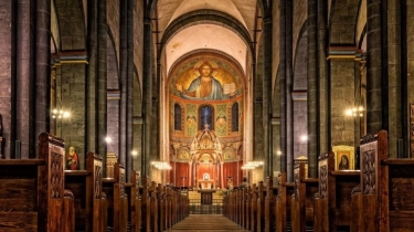 'Our Lady of Vefa' Gereja Bersejarah yang Dikunjungi Umat Islam dan Katolik di Istanbul