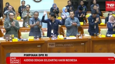 Sorak Sorai Para Hakim Kegirangan Kala Dasco Telepon Langsung Prabowo Saat Audensi Di DPR