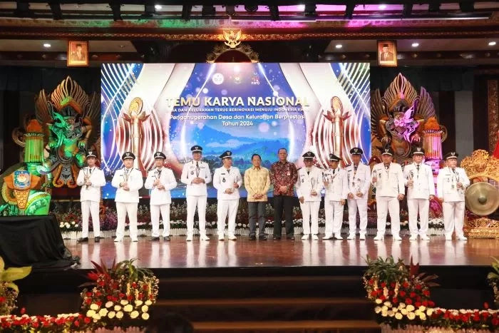 Beri Penghargaan Upakarya Wanua Nugraha, Mendagri Dorong Penguatan Desa sebagai Sentra Ekonomi Baru
