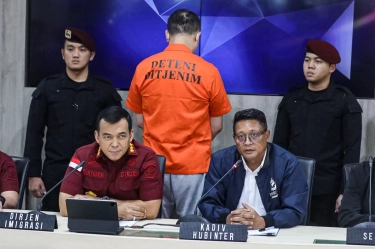 Ditangkap di Indonesia, Buronan Interpol Tipu 50 Ribu WN Tiongkok dengan Skema Ponzi dan Raup Rp 220 Triliun