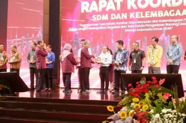 Realisasikan Pengadaan Barang dan Jasa Produk Dalam Negeri Tertinggi Nasional, BKKBN Raih Penghargaan dari LKPP