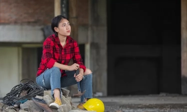 7 Perilaku Unik Orang yang Tumbuh dalam Kemiskinan Menurut Psikologi, Apa Saja?