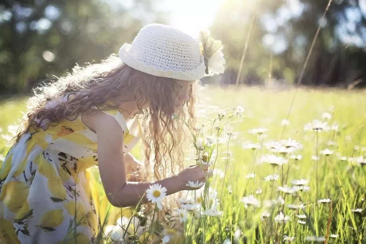 Mari Nostalgia, Ketahui Masa Kecil Para Zodiak Dari Libra Si Social Butterfly Hingga Gemini Si Selalu Kepo