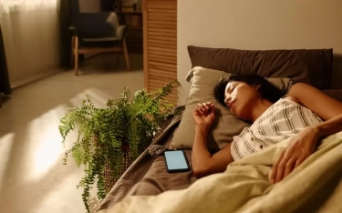 Orang-orang yang Selalu Membuat Mode Ponsel Mereka dalam Keadaan Silent Biasanya Memiliki 9 Ciri Kepribadian Ini
