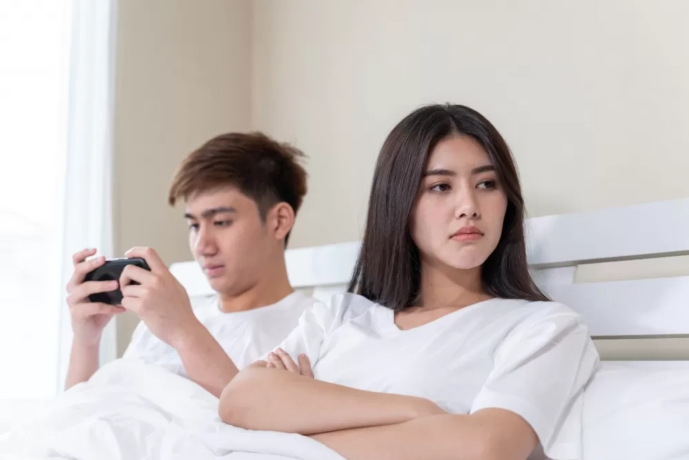 Dicuekin Pasangan? Cek 10 Cara Efektif untuk Menghadapi Silent Treatment