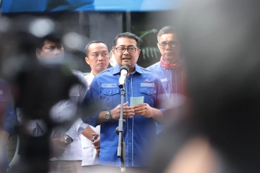 Dipanggil Prabowo ke Kertanegara, Ini Profil Sekjen Demokrat Teuku Riefky Harsya