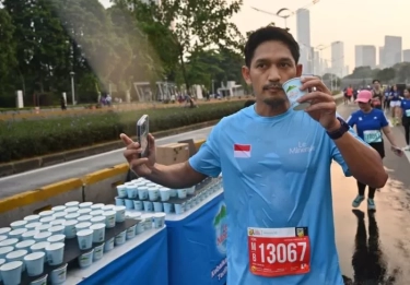 Para Pelari Terhidrasi dengan Baik dalam Gelaran Jakarta Running Festival 2024