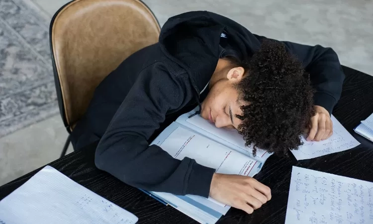 Sudah Cek Tes IQ? Ketahui 8 Tanda Tersembunyi Jika Kamu Ternyata Memiliki IQ rendah