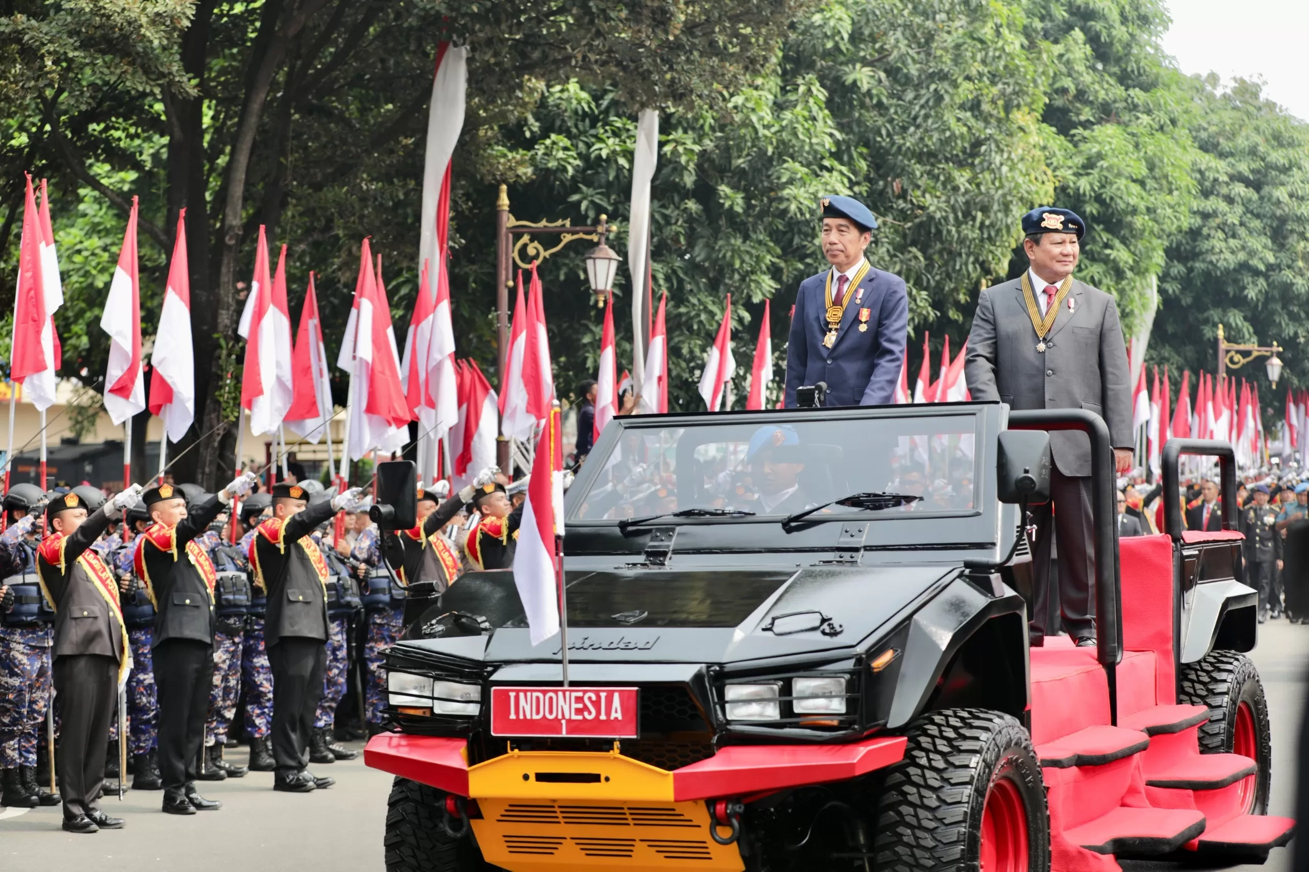 Hasil Survei: Masyarakat Puas dengan Kinerja Jokowi selama 10 Tahun