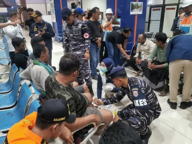 Kapal Tenggelam di Perairan Karimunjawa, Sebelas ABK Selamat Tiga Hilang