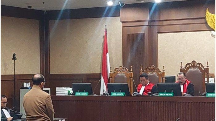 BREAKING NEWS Hakim Agung Nonaktif Gazalba Saleh Divonis 10 Tahun Penjara dan Denda Rp 500 Juta