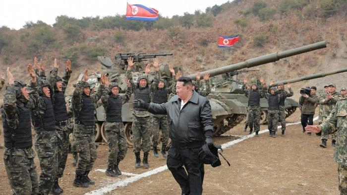 BREAKING NEWS : Korea Utara Ledakkan Jalan Perbatasan ke Korea Selatan