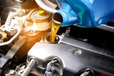 Di Medsos Ramai Lagi, Anak-anak Motor Matic Alias Ngabers pada Pakai Oli Diesel, Emang Boleh?