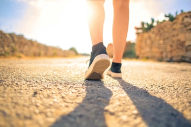 Jalan Kaki di Alam dengan di dalam Ruangan dengan Treadmill, Mana yang Lebih Meyehatkan? Ini Kata Ahli