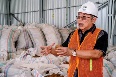 Jerry Hermawan Lo Sisihkan Rp 20 per Kelapa untuk Cetak 1.000 Sarjana Pertanian