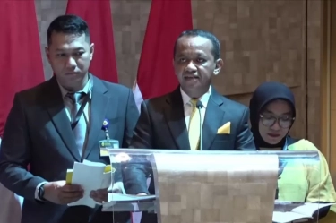 Sidang Promosi Doktor di UI, Bahlil Soroti Soal Kecilnya Dana Bagi Hasil Hilirisasi yang Diterima Daerah