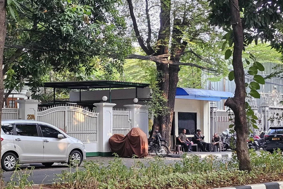 Suasana Rumah Megawati di Tengah Isu Pertemuan dengan Prabowo, Ahmad Basarah Terlihat Sempat Masuk Teuku Umar