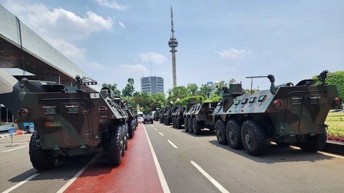 H-3 Pelantikan Prabowo-Gibran, Kendaraan Taktis Mulai Disiagakan di Kompleks Parlemen Senayan