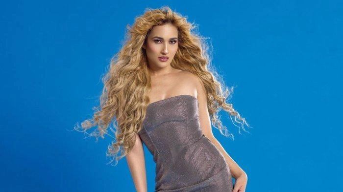 Karenina Anderson Cerita Masa Sulit Hidupnya di Single  'My Life'