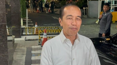 Presiden Jokowi Belum Berani Gendong Cucu Keenamnya yang Baru Lahir
