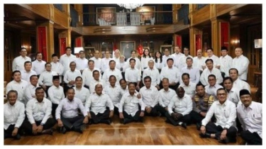 Yusril Bagikan Momen Kebersamaan Para Calon Menteri dengan Prabowo-Gibran, Bakal Dilantik 21 Oktober