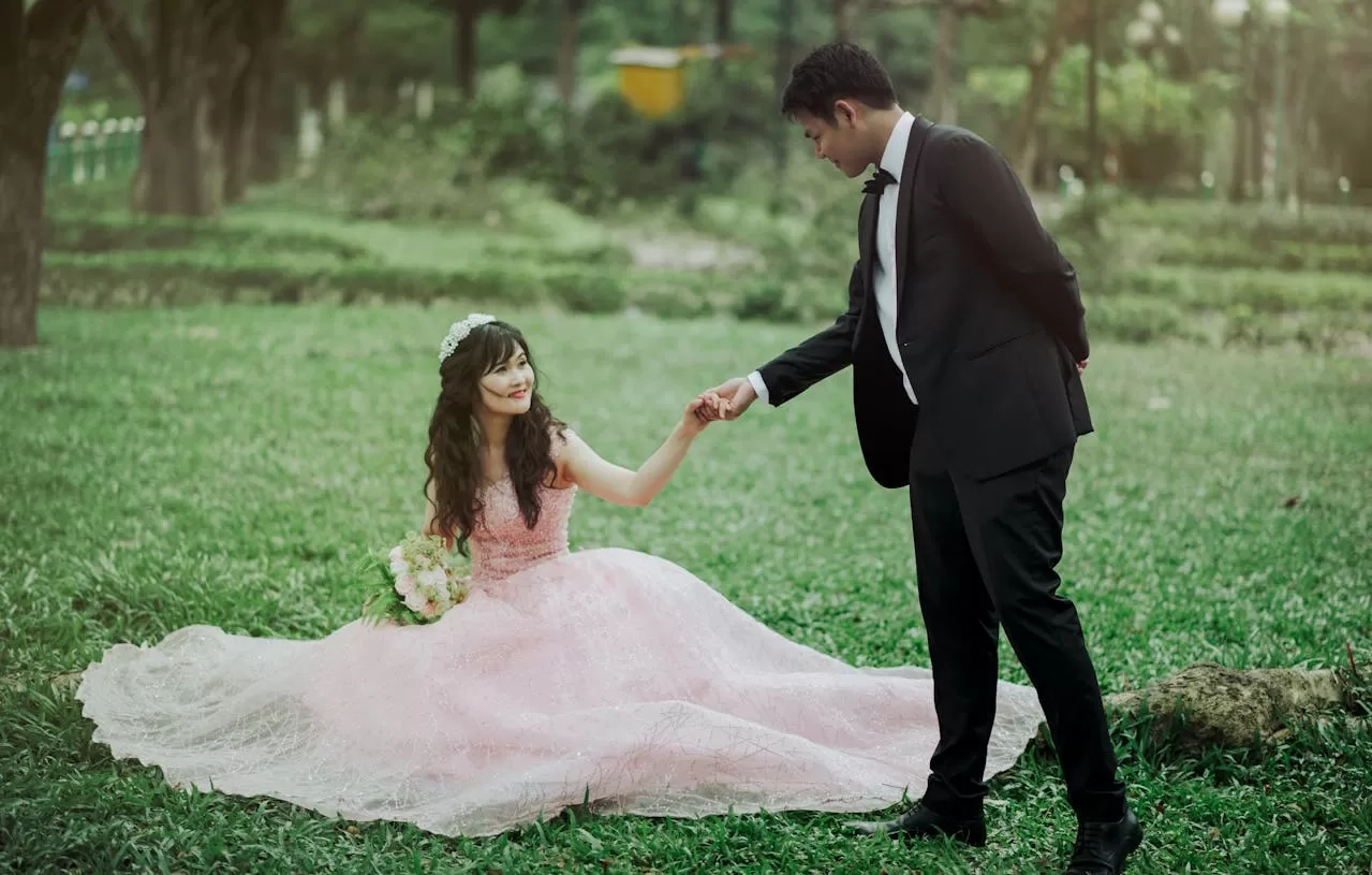 7 Zodiak yang Akan Memberimu Kisah Cinta Bak Negeri Dongeng, Apa Saja?