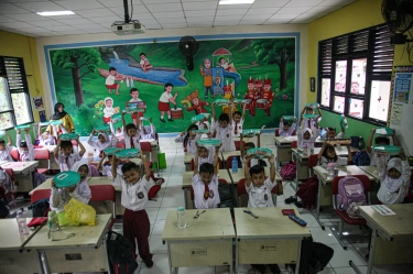 Fakta Program Makan Bergizi Gratis: Sasar Ibu Hamil, Ibu Menyusui, Balita, hingga Siswa SMA, dan Butuh Rp 800 Miliar per Hari