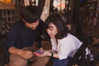 Intip 8 Tanda Seseorang Tertarik pada Kecerdasan Kamu Menurut Psikologi, Apa Saja?