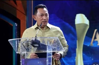 Kapolri Listyo Sigit Raih Penghargaan Tokoh Inklusi Peduli Kelompok Rentan