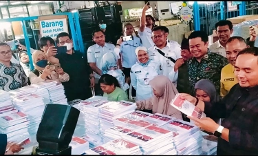 KPU Periksa Logistik Pilkada di Jawa Timur, Pastikan Produksi Surat Suara Aman
