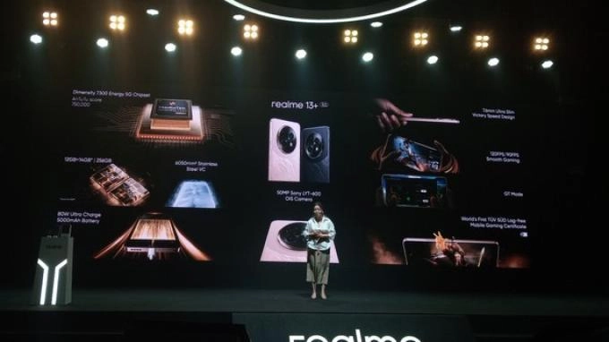 realme 13+ 5G Resmi Meluncur, Smartphone Midrange dengan Performa Gaming Level Turnamen!