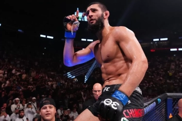 Khamzat Chimaev vs Robert Whittaker: Duel Seru yang Akan Mengubah Sejarah UFC 308!