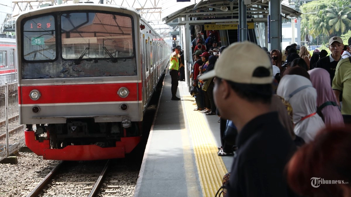 Naik KRL dan LRT Jabodetabek Hanya Bayar Rp 1 Saat Pelantikan Presiden Besok, Catat Syaratnya