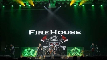 Nostalgia Indah FireHouse Bawa Getaran Kenangan Lagu 'I Live My Life For You' di Jakarta