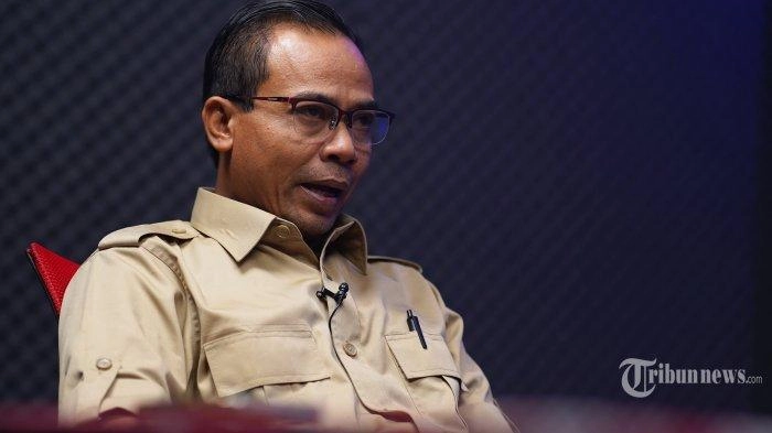 Sosok Yasbun, Penjahit Pribadi Prabowo Subianto, Siapkan Jas Presiden Terpilih & Ajudan, Mayor Teddy