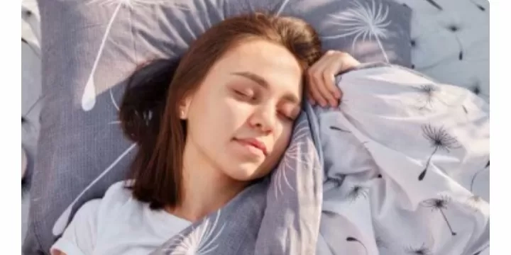 Cara Agar Rambut Tak Rontok saat Tidur, Yuk Ikuti Tipsnya