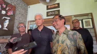 Ganjar Tak Terlihat saat Pelantikan Prabowo-Gibran, Mahfud Tidak Hadir karena Ibu Sakit
