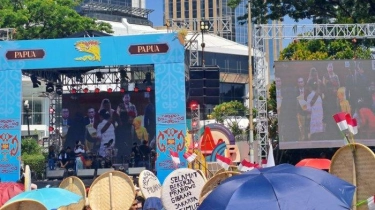 Prabowo-Gibran Resmi Jadi Presiden-Wakil Presiden, Warga Nonton Pelantikan di Patung Kuda Jakarta