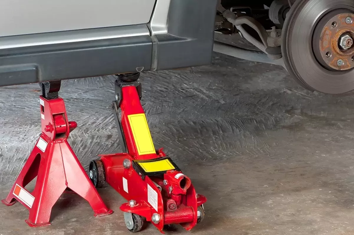 Dibutuhkan Saat Darurat, Ternyata Dongkrak Mobil Ada Banyak Jenis, Ini Bedanya