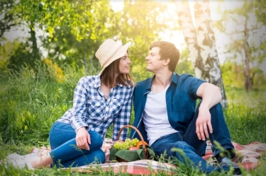 Kekuatan Kontak Mata: 7 Senjata Rahasia dalam Meningkatkan Ketertarikan dan Keterikatan